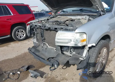 2011 Lincoln Navigator from USA, damaged, VIN 5LMJJ2H58BEJ04179